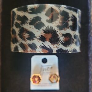 Bracelet&Earrings Costume Jewelry,Earrings never worn,purchased set w/ necklace.